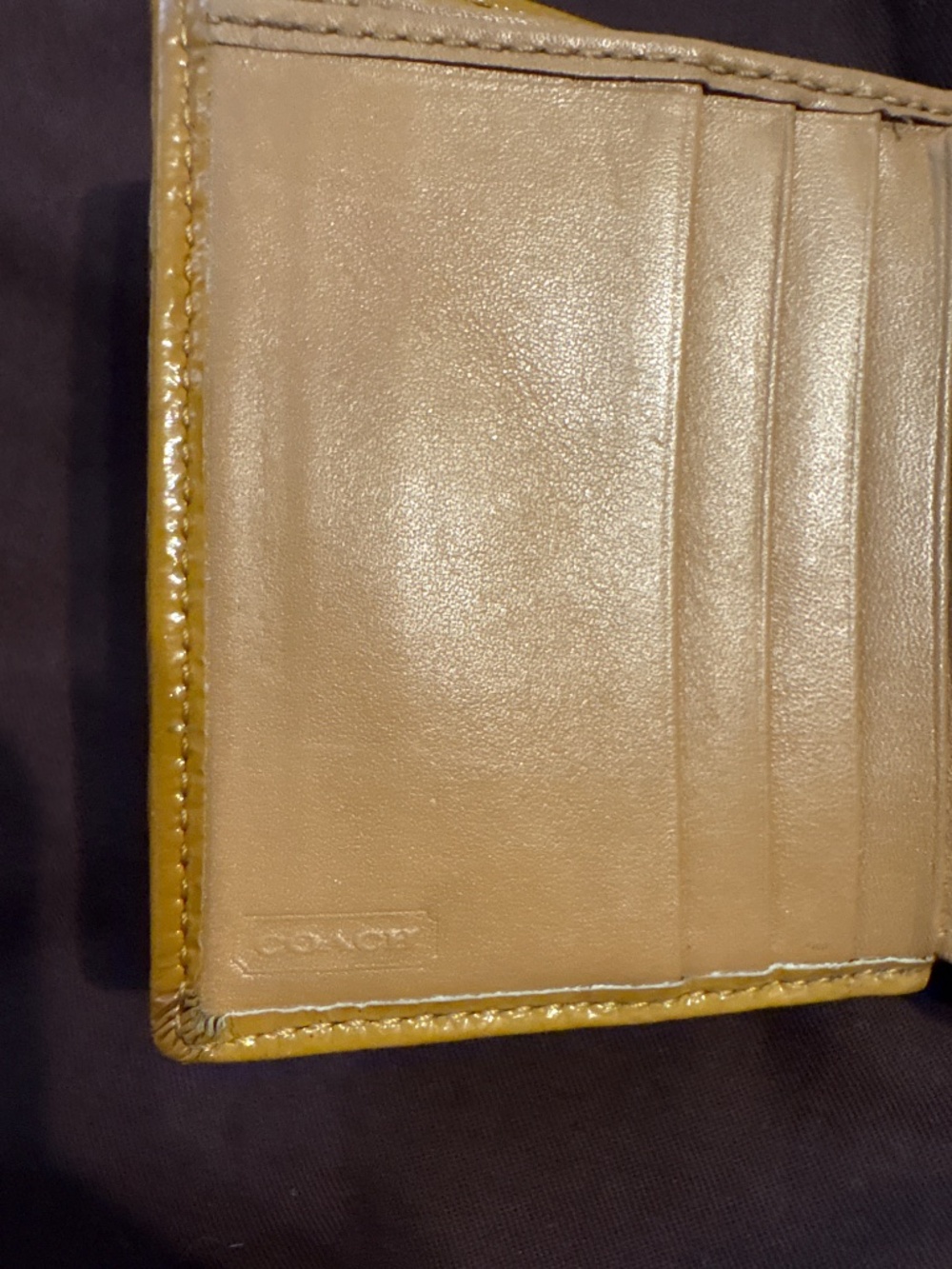 Coach soho British tan patent leather y2k small wallet with silver buckle - Picture 11 of 12